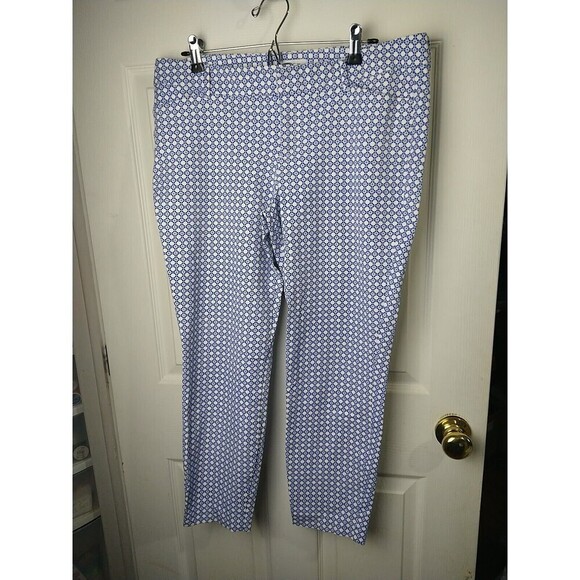 $ Old Navy Diva Blue White Diamond Flat Pocket Cropped Capri Button Pants Size14 - Picture 1 of 13